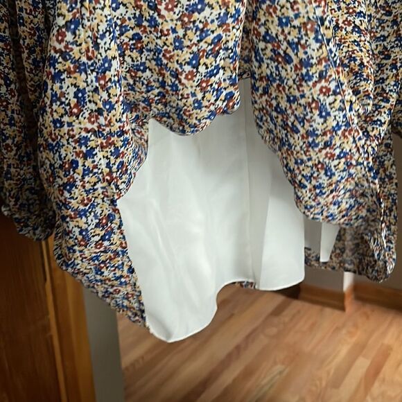 Floral Bohemian Dress with Sleeves! - Picture 10 of 10